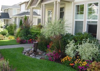 10 Ideas to Make a Garden Look Bigger